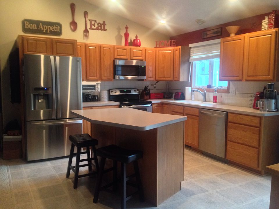 1st image of 523 E Chadwick Dr