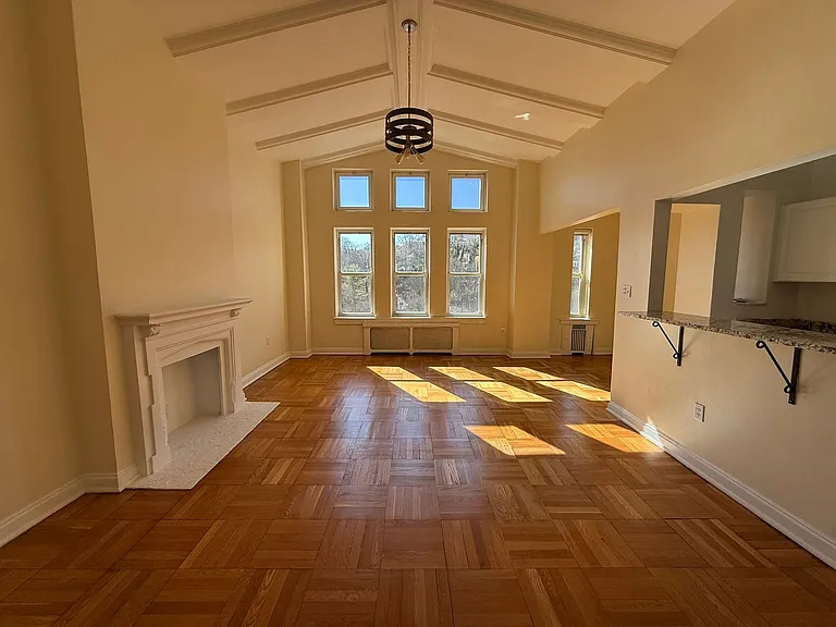 The Royal York Apartments — Photo 27