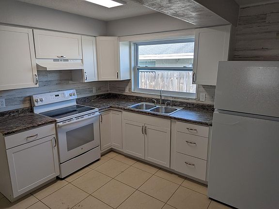 2nd image of 253 Gatewood Dr