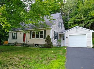 34 Ledgewood Rd, Claremont, NH 03743