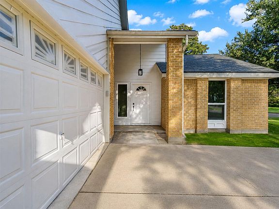 5th image of 3035 Pecan Point Dr