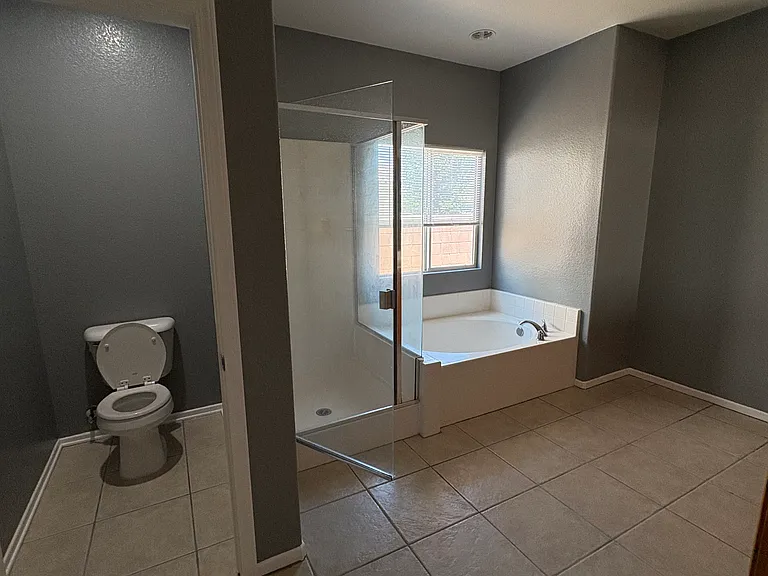 29187 Woodbine Ln — Photo 8