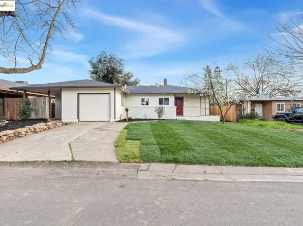 2348 Lloyd Ln, Sacramento, CA 95825