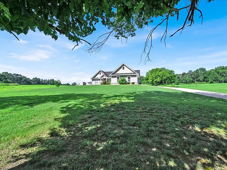 515 County Road 1329 — Photo 31
