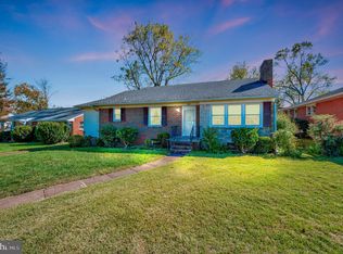 444 Riverside Dr, Fredericksburg, VA 22401
