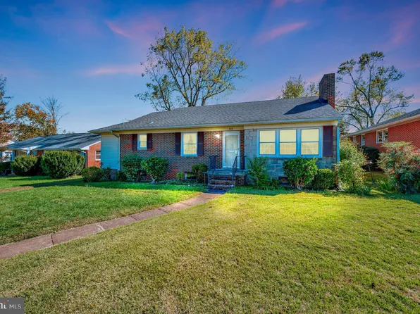 444 Riverside Dr, Fredericksburg, VA 22401