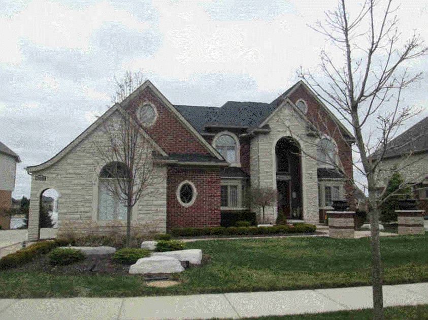 1st image of 18502 Clairmont Cir W