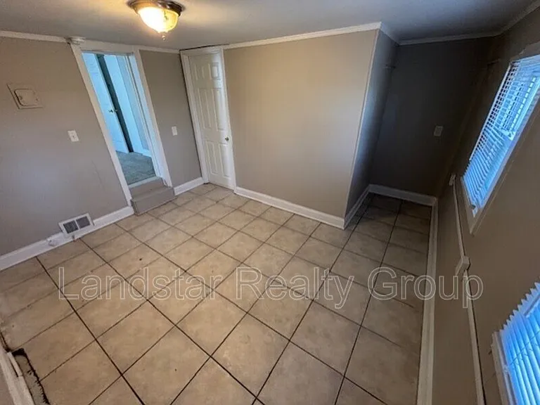 3762 Parthenia Ave — Photo 22