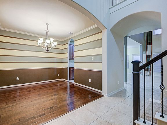 5th image of 8719 Seguin Cove Ln