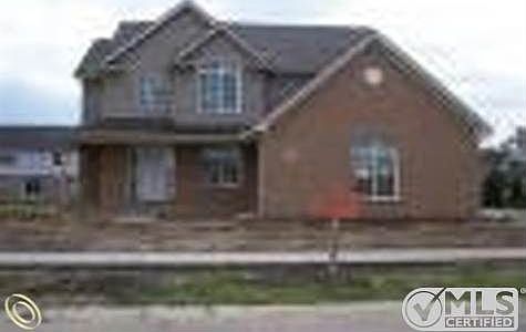 FRONT SIDE ENTRY GARAGE.jpg