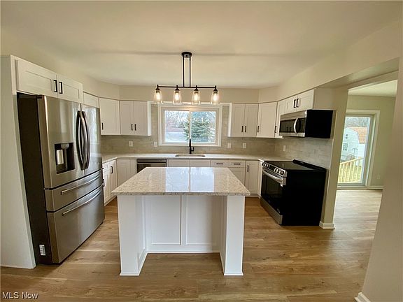 5th image of 6231 Meadowbrook Dr