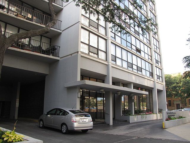 1st image of 1540 N La Salle St #908