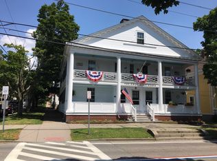 262 Hope St APT 1N, Bristol, RI 02809