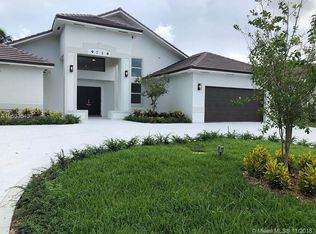 9716 NW 28th Ter, Doral, FL 33172