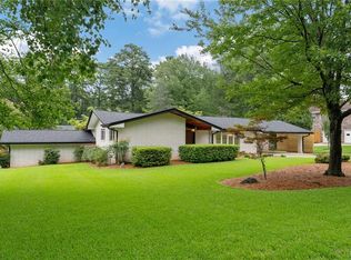 2401 Henderson Pines Ct, Tucker, GA 30084