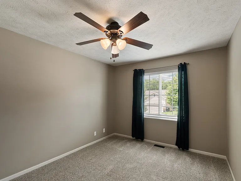 6107 S 190th Ter — Photo 31