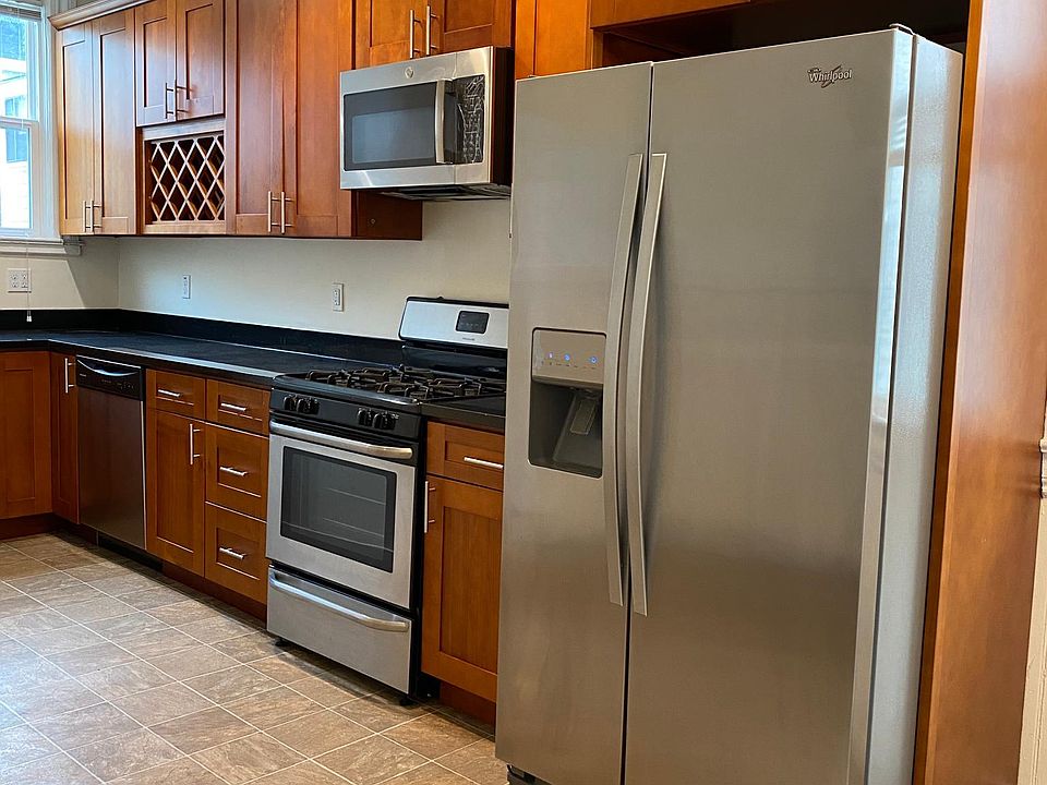 1st image of 1718 Hyde St #1718
