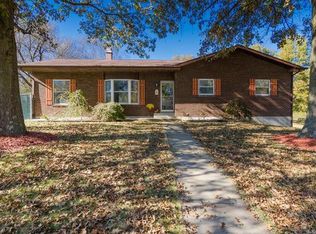 4 Country Ln, Freeburg, IL 62243