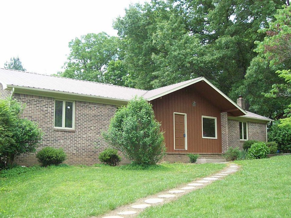 1st image of 1665 Dellwood Ave