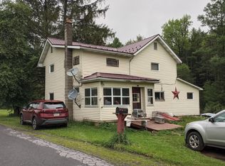 667 Hollow Rd, Lock Haven, PA 17745
