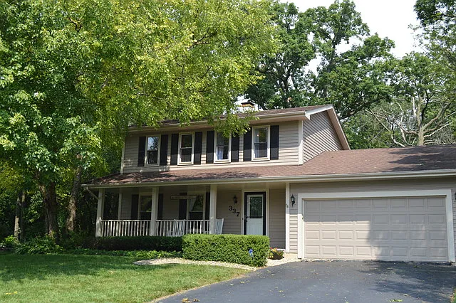 337 Terrace Dr photo 1