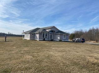 165 N Derrick St, Holton, IN 47023