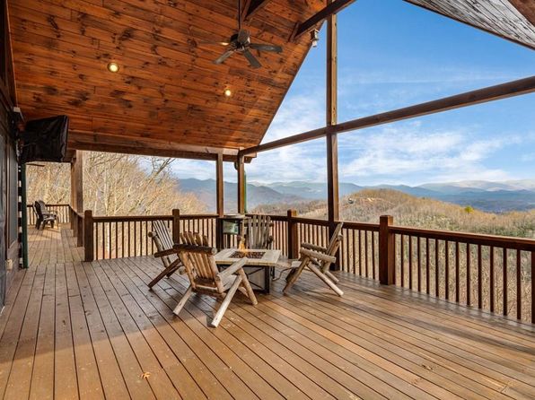 1603 Black Forest Dr, Bryson City, NC 28713