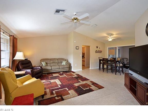 2nd image of 10216 Sandy Hollow Ln