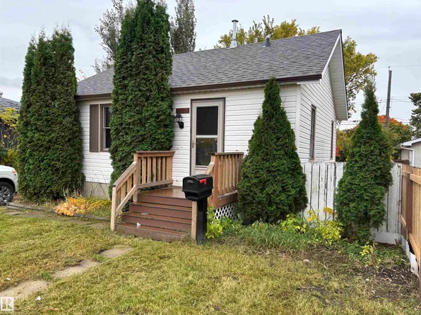 7623 130th Ave NW, Edmonton, AB T5C 1Y3