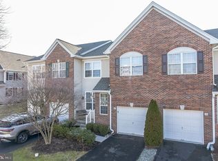 76 Dispatch Dr, Washington Crossing, PA 18977