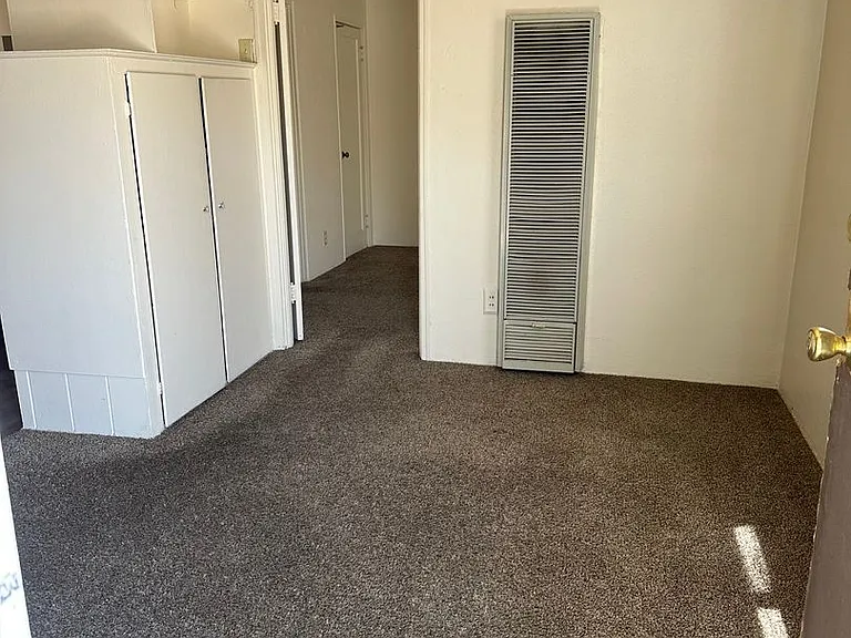 2105 Jordan Rd — Photo 3