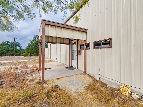 5th image of 1101 County Road 350