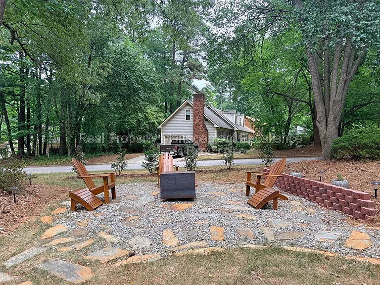1208 Nottingham Dr — Photo 50