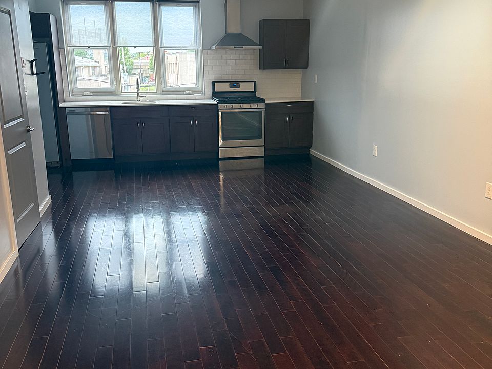 1st image of 811 N Franklin St #3F