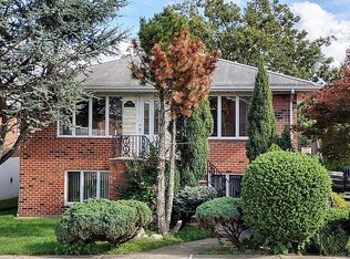 1094 Keswick Pl, Fort Lee, NJ 07024