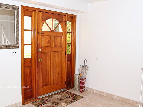 4th image of 120 Muller Ave