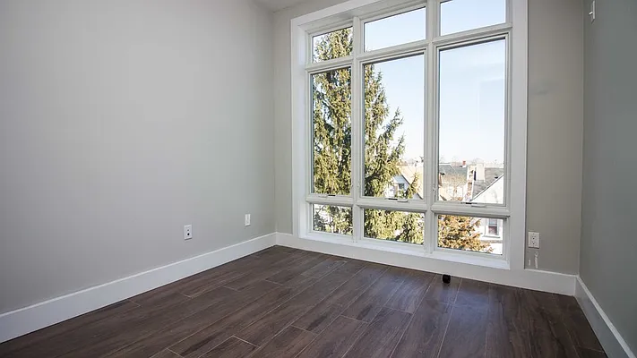 Rented by Nooklyn NYC LLC | media 84