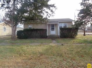 211 W Lake St, La Monte, MO 65337