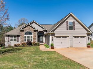 461 Abberly Ln, Boiling Springs, SC 29316