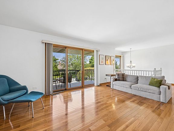 3rd image of 11051 Louetta Ln #194