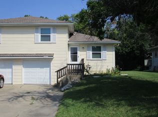 1217 S Ash St, Ottawa, KS 66067