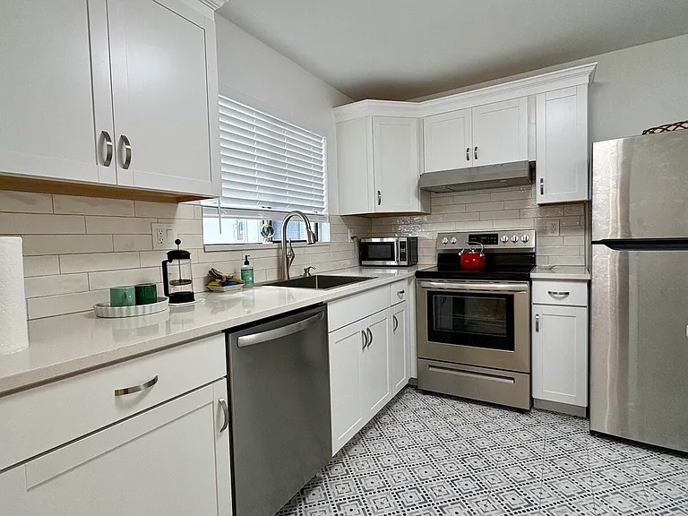 15091 Ashland Cir #I — Photo 22