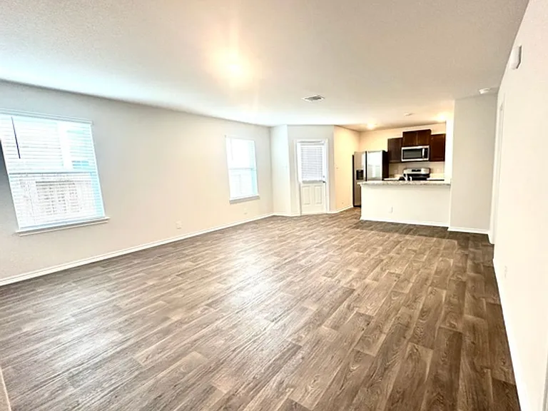 9922 Yellow Lake — Photo 1