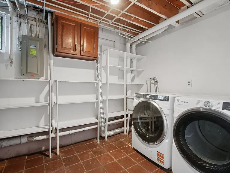 38 Park St #25H — Photo 19