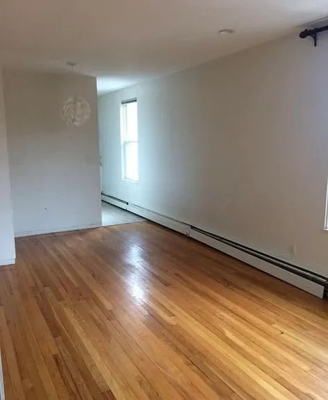 27 Garfield St #2R — Photo 1