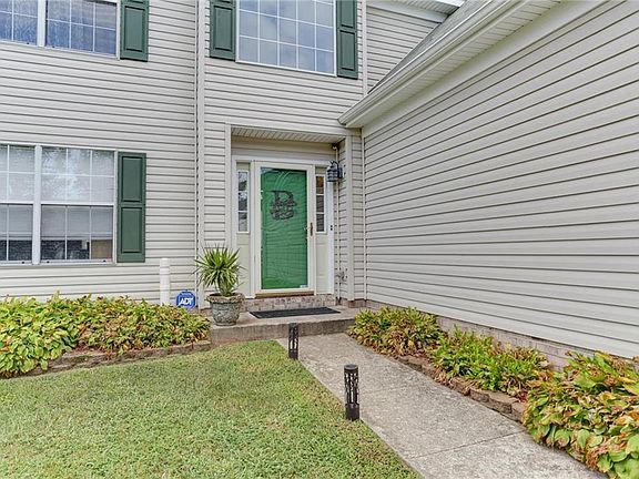 3rd image of 6909 Campbell Ct
