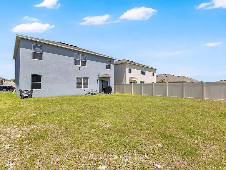831 Turner Ln — Photo 27