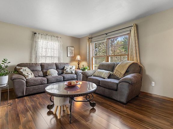 5th image of 629 Two Rivers DRIVE