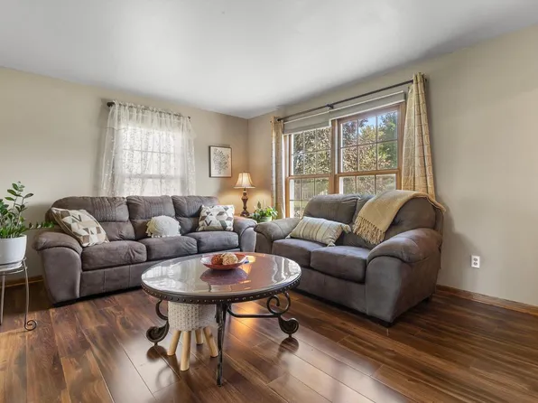 629 Two Rivers DRIVE, Mukwonago, WI 53149