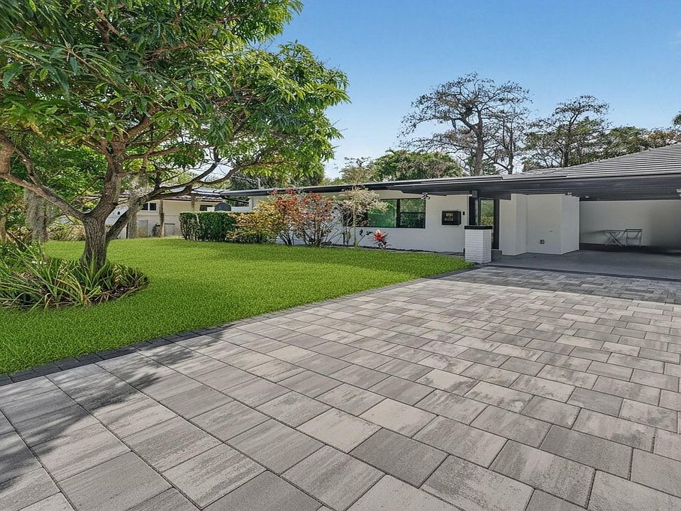 1st image of 360 NW 33rd Street